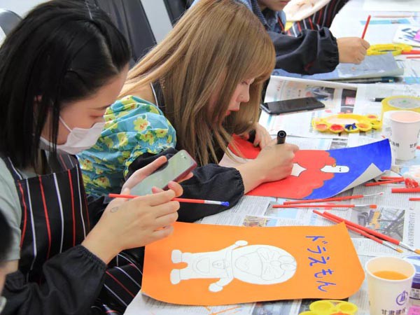 路橋公司女職工繪畫文藝活動(dòng) ——春暖畫開(kāi)，溫暖綻放